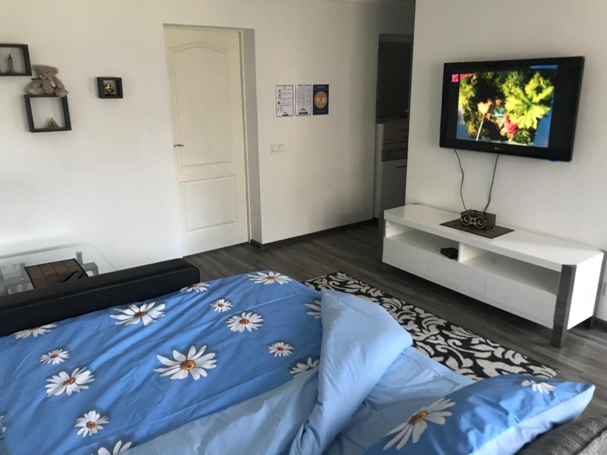 Fine Apartment 叶尔加瓦 外观 照片