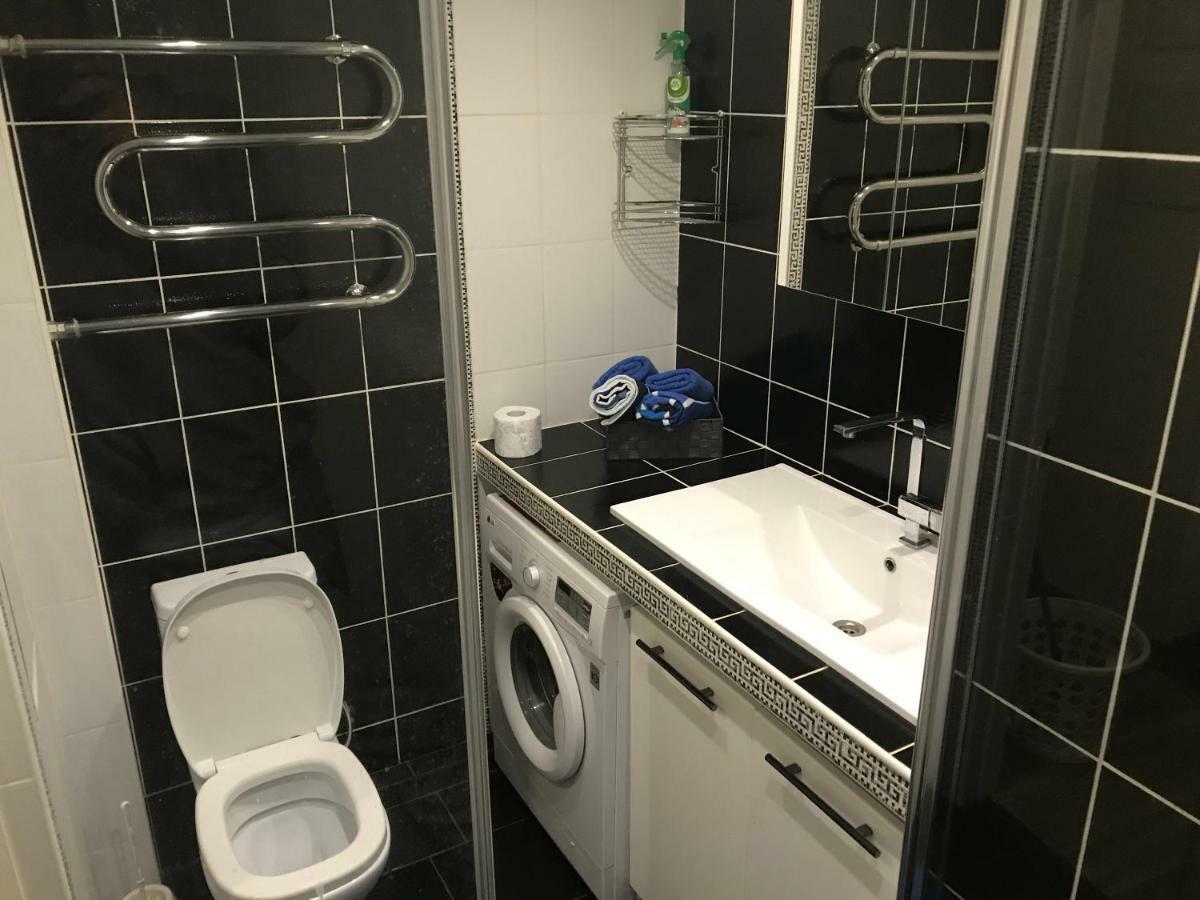 Fine Apartment 叶尔加瓦 外观 照片