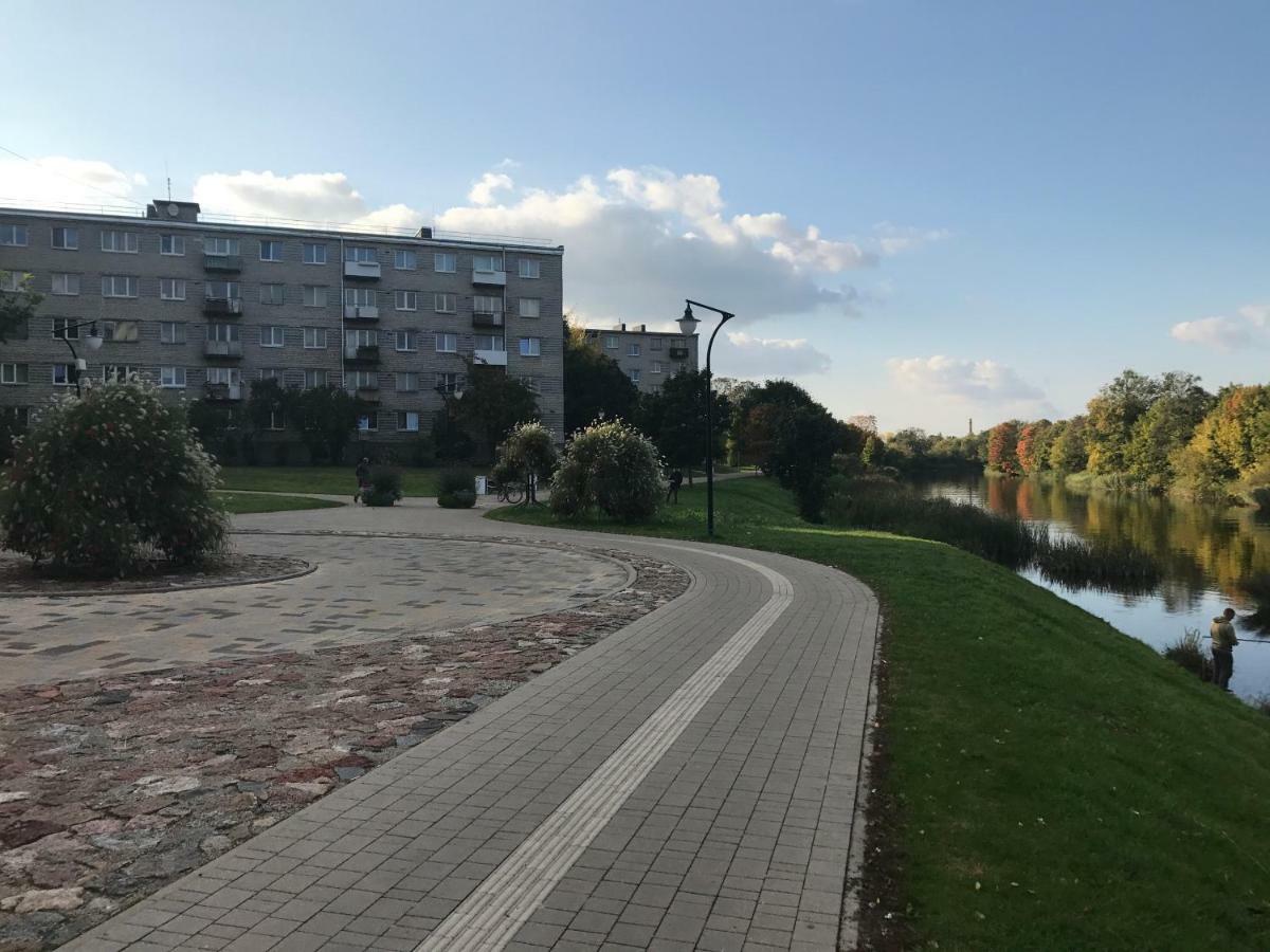 Fine Apartment 叶尔加瓦 外观 照片